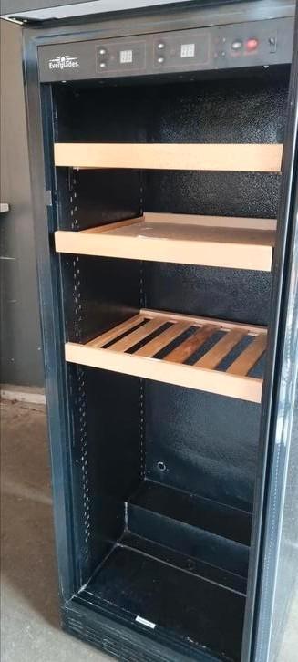 EVWI271 Everglades Wijn Serveer Kast, Witgoed en Apparatuur, Koelkasten en IJskasten, Gebruikt, Zonder vriesvak, 200 liter of meer