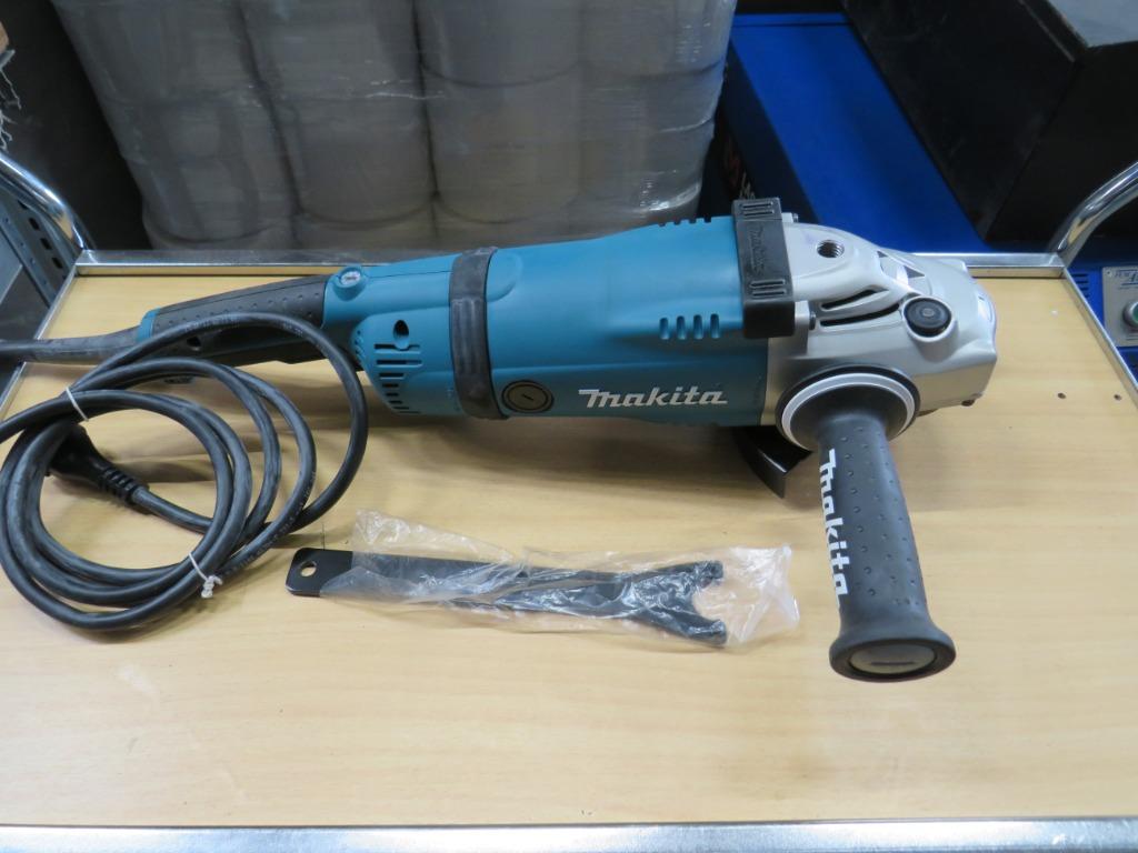 makita ga7030r haakse slijper 2400 watt, Doe-het-zelf en Verbouw, Gereedschap | Slijpmachines, Nieuw, Haakse handslijpmachine