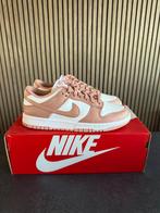 Nike Dunk Low Rose Whisper Maat 40 Nieuw!, --, Nike, Nieuw, Ophalen of Verzenden