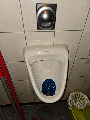 Sanitair: Toilet, Wastafel & Urinoir prijs vanaf €25.00 beschikbaar voor biedingen