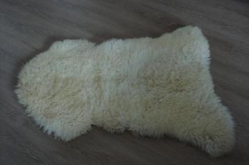 Nieuwe extra large dik Texels schapenvacht afm. 115 x 90 cm beschikbaar voor biedingen