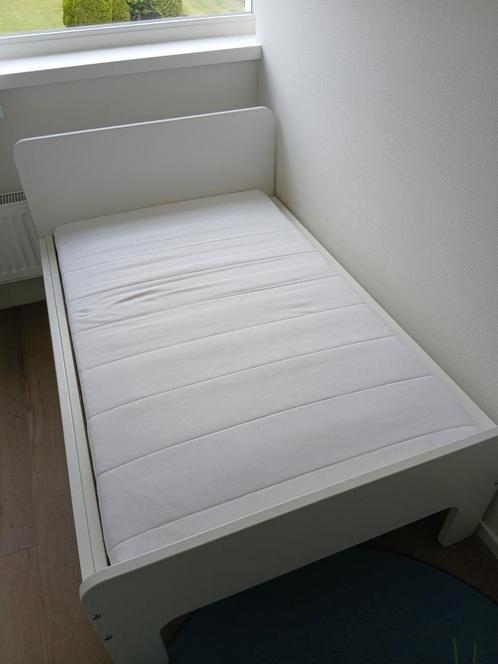 Slakt ikea meegroeibed, incl lattenbodem en matras, Kinderen en Baby's, Kinderkamer | Bedden, Zo goed als nieuw, 180 cm of meer