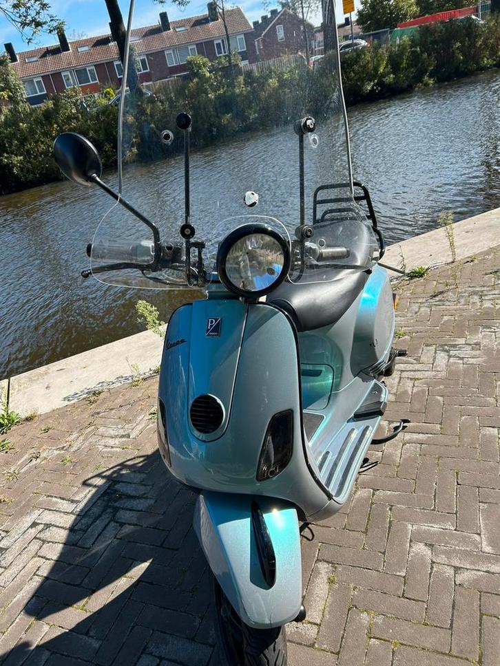vespa lxv, Fietsen en Brommers, Snorfietsen en Snorscooters, Gebruikt, Vespa, Benzine, Ophalen