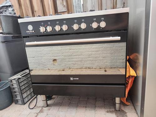 M-System MFT96ZW (Boretti) Gasfornuis en oven, Witgoed en Apparatuur, Fornuizen, Gebruikt, Vrijstaand, Gas, 5 kookzones of meer