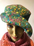 Vrolijke Groene met bloemen gevoerde hoedje., Kleding | Dames, Hoeden en Petten, Nieuw, One size fits all, Hoed, Verzenden