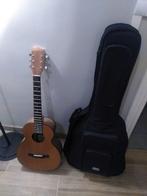 Handgemaakte akoestische gitaar met koffer, Muziek en Instrumenten, Snaarinstrumenten | Gitaren | Akoestisch, Ophalen of Verzenden