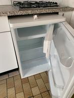 Zanussi tafelmodel koelkast met vriesvak, Witgoed en Apparatuur, Koelkasten en IJskasten, 100 tot 150 liter, Zo goed als nieuw