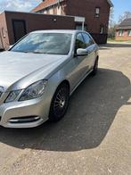 Mercedes-Benz E-Klasse 1.8 E200 CGI Sedan AUT 2009 Grijs, Auto's, Mercedes-Benz, Achterwielaandrijving, 4 cilinders, Particulier