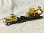 Peterbilt vrachtwagen met dieplader met tractor met kraan, Ophalen of Verzenden, Zo goed als nieuw, Bus of Vrachtwagen, Matchbox