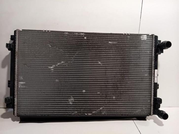 Radiateur Volkswagen Passat, Auto-onderdelen, Motor en Toebehoren, Volkswagen, Gebruikt, Herkomst onderdeel bekend, 12 maanden garantie