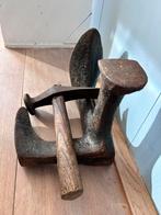 Antieke Schoenmakersleest met hamer, Antiek en Kunst, Antiek | Gereedschap en Instrumenten, Ophalen of Verzenden