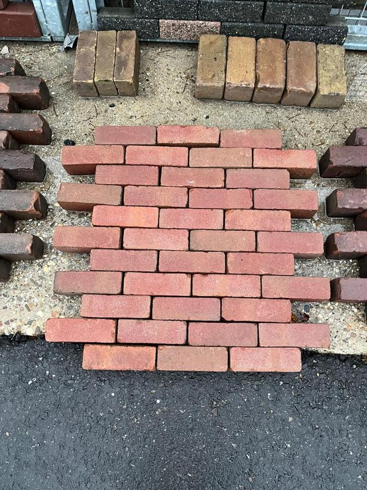 gebruikt oud gebakken dikformaten rood genuanceerd, Tuin en Terras, Tegels en Klinkers, Gebruikt, Klinkers, Ophalen of Verzenden