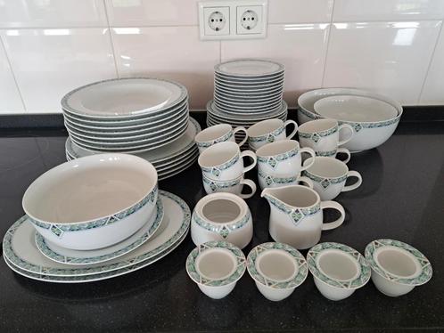 74- delig servies Arzberg, in nette staat, Huis en Inrichting, Keuken | Servies, Zo goed als nieuw, Compleet servies, Overige stijlen