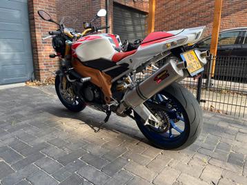 Akrapovic slip-on dempers uitlaat beschikbaar voor biedingen