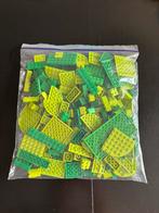 Een zak groene lego steentjes, Ophalen of Verzenden, Zo goed als nieuw, Losse stenen, Lego