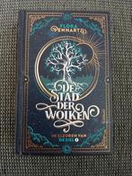 De Stad der Wolken - Flora Penndartz (Zo goed als nieuw), Ophalen of Verzenden, Zo goed als nieuw, Flora Penndartz