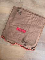 Nieuwe ByLima Stamp Scarf Camel €60, Kleding | Dames, Mutsen, Sjaals en Handschoenen, ByLima, Ophalen of Verzenden, Nieuw, Sjaal