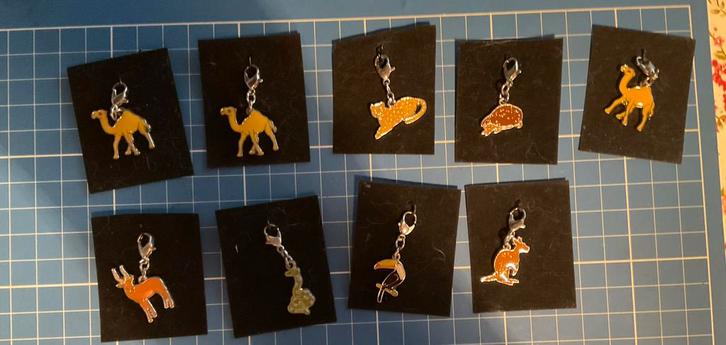 Leuke Bedels met Dieren Thema, Sieraden, Tassen en Uiterlijk, Armbanden, Zo goed als nieuw, Overige materialen, Overige kleuren