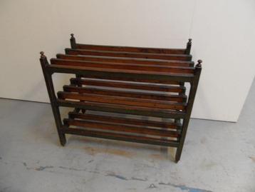 vintage etagere beschikbaar voor biedingen