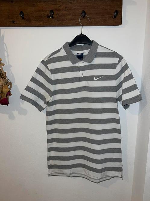 Grijs Wit gestreepte Nike Polo maat S, Kleding | Heren, Polo's, Zo goed als nieuw, Maat 46 (S) of kleiner, Wit, Ophalen of Verzenden