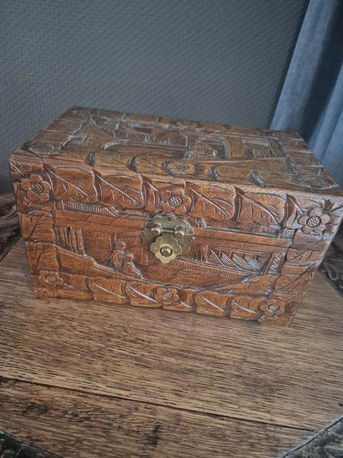 Antiek Chinees Houten Kistje, Antiek en Kunst, Antiek | Woonaccessoires, Ophalen of Verzenden