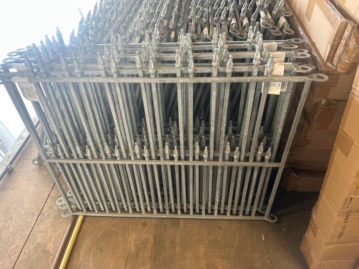 steekhekwerk - Gegalvaniseerd | €10,- per meter, Tuin en Terras, Tuinhekken en Hekwerk, Nieuw, IJzer, Ophalen
