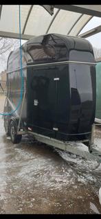 Verhuur trailer / paardentrailer 1,5 paards, Dieren en Toebehoren, Paarden en Pony's | Overige Paardenspullen, Ophalen of Verzenden