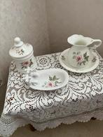 Leuk setje, zeepbakje, wattenpot en lampet, Ophalen of Verzenden