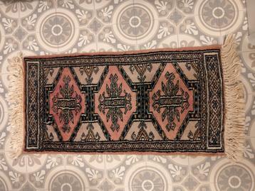 Perzisch tafelkleed 63x32 beschikbaar voor biedingen