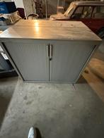 Te koop : 2 stuks roldeurkasten zilvergrijs, Huis en Inrichting, Kasten | Roldeurkasten en Archiefkasten, Ophalen, Gebruikt, 100 tot 150 cm