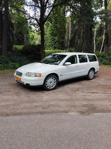 Volvo V70 2.4 D5 2005 Wit beschikbaar voor biedingen
