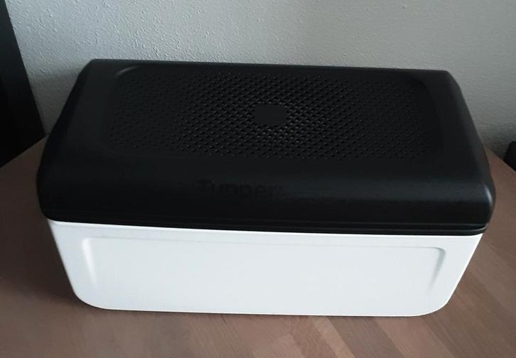 Tupperware Brooddoos BreadSmart Compleet Zo Goed Als Nieuw, Huis en Inrichting, Keuken | Tupperware, Zo goed als nieuw, Bus of Trommel