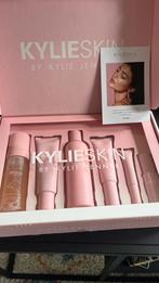 Kylie Skin set, Sieraden, Tassen en Uiterlijk, Uiterlijk | Cosmetica en Make-up, Nieuw, Gehele gezicht, Ophalen of Verzenden