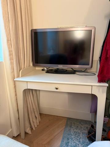 Bureau lommarp beige beschikbaar voor biedingen
