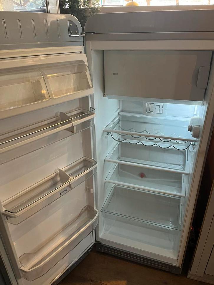 Smeg Koelkast - Wegens Verhuizing, Witgoed en Apparatuur, Koelkasten en IJskasten, Gebruikt, Met vriesvak, 200 liter of meer, 160 cm of meer