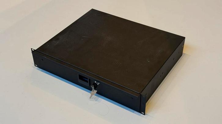 19 inch rack lade met slot - Nieuw, Computers en Software, Harde schijven, Nieuw, Intern, HDD, Ophalen of Verzenden