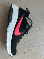 Nike Air 35.5, Ophalen of Verzenden, Zo goed als nieuw, Hardloopschoenen, Nike