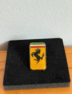Ferrari Vintage Pin, Verzamelen, Speldjes, Pins en Buttons, Ophalen of Verzenden, Gebruikt, Transport, Speldje of Pin
