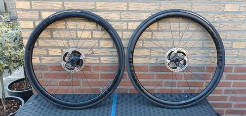 FFWD Outride 30mm te koop, Fietsen en Brommers, Fietsonderdelen, Zo goed als nieuw, Racefiets, Wiel, Ophalen