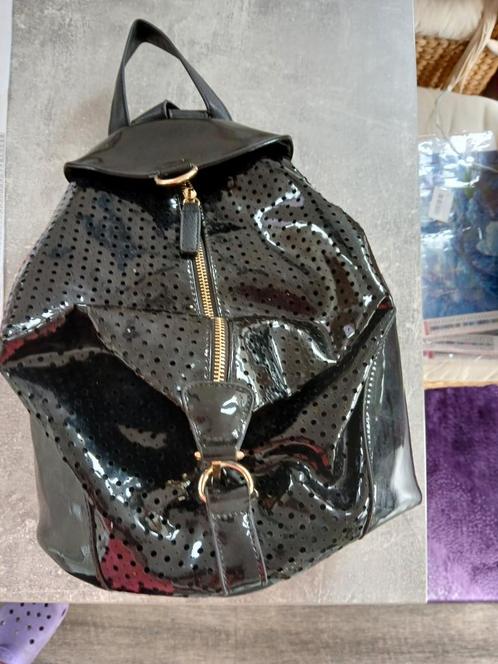 rugzak kleur zwartlak dus glanzend nieuw, Sieraden, Tassen en Uiterlijk, Tassen | Rugtassen, Nieuw, 25 tot 40 cm, 30 tot 45 cm