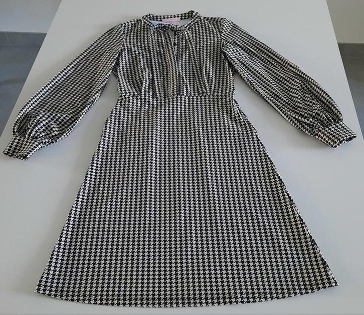 Studio Anneloes jurk - Maat S, travelstof, Kleding | Dames, Jurken, Zo goed als nieuw, Maat 36 (S), Zwart, Knielengte, Ophalen of Verzenden