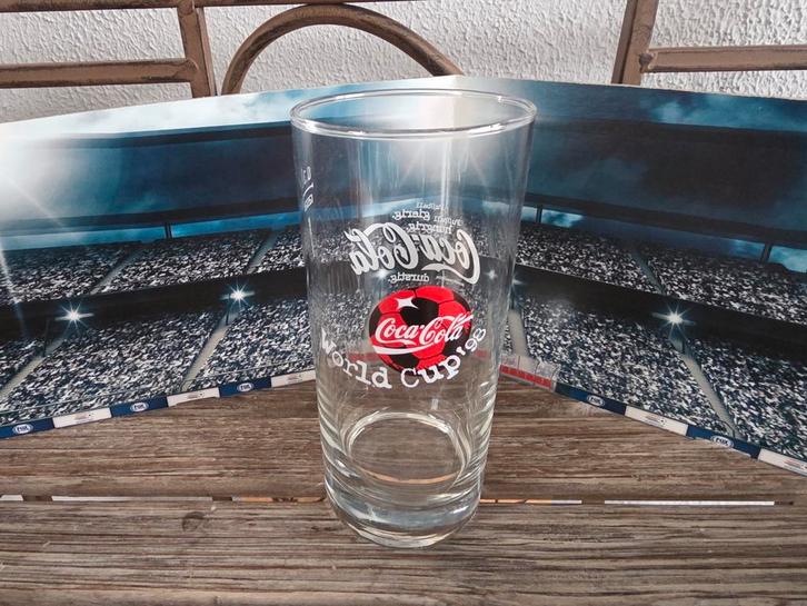 Coca-Cola WK Voetbal 1998 glas, Verzamelen, Glas en Borrelglaasjes, Zo goed als nieuw, Frisdrankglas, Ophalen