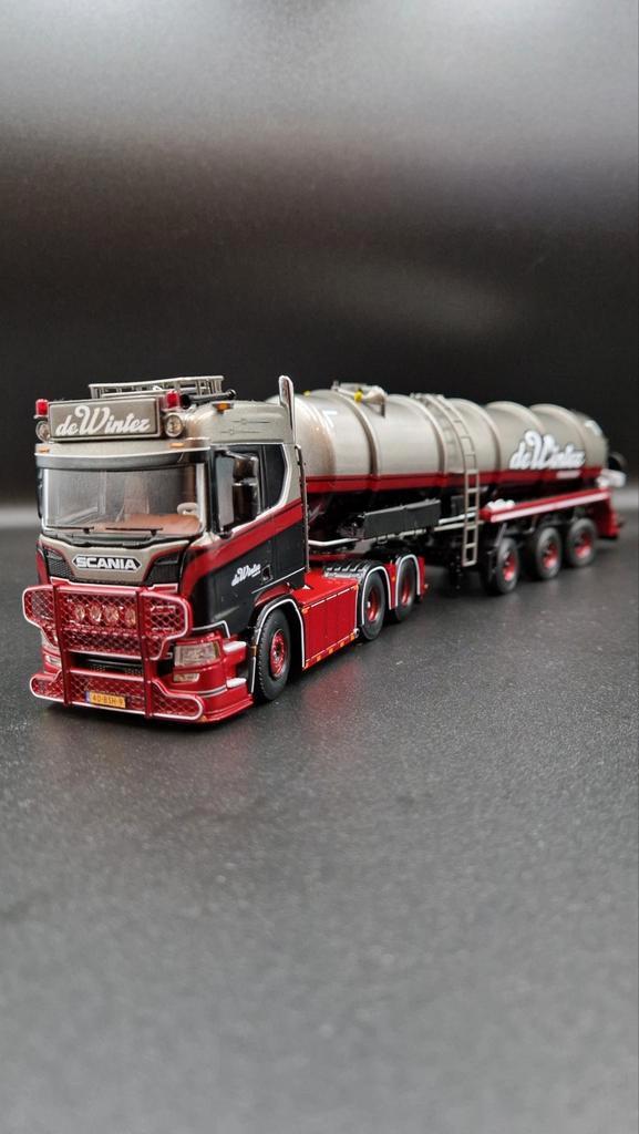 Wsi | De Winter - Scania Sleeper, Hobby en Vrije tijd, Modelauto's | 1:50, Zo goed als nieuw, Bus of Vrachtwagen, Wsi, Ophalen of Verzenden