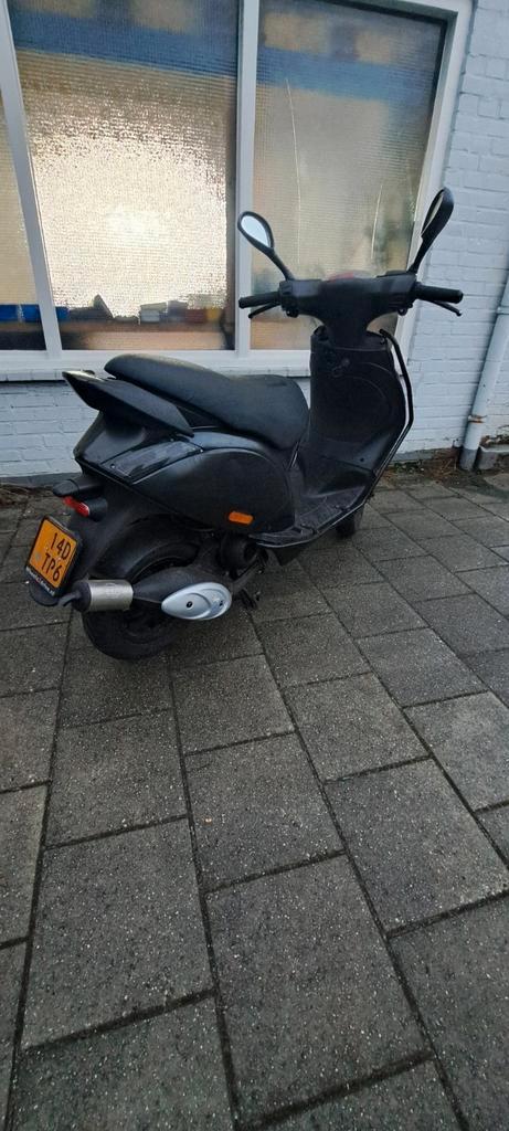 Zip 70cc, Fietsen en Brommers, Scooters | Piaggio, Gebruikt, Zip, Maximaal 45 km/u, Tweetakt, Ophalen