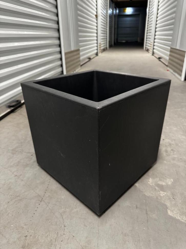 Modern Black Mobile Planter Box, Tuin en Terras, Bloembakken en Plantenbakken, Zo goed als nieuw, Kunststof, Binnen, Balkon, Tuin