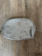 Super leuk make-up tasje van Nikkie Beauty, NIEUW!, Ophalen of Verzenden, Nieuw, Grijs, Dame