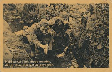 Militair - Waterscheppen en drinken [KRST005-7299 beschikbaar voor biedingen