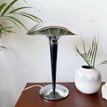 Vintage Art Deco Tafellamp beschikbaar voor biedingen