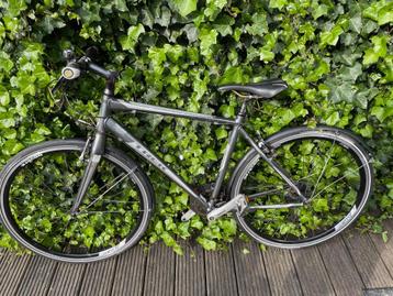 Trek FX 7.4 hybride beschikbaar voor biedingen