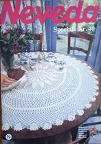 Vintage dik haak blad Neveda Specials Nr 40   1982/83, Verzenden, Zo goed als nieuw, Haken, Patroon of Boek